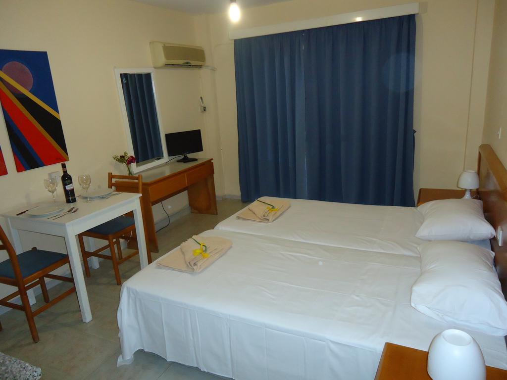 Marisa Hotel Apartments Айя Напа Стая снимка